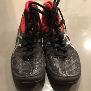 ASICS Mens wrestling shoes